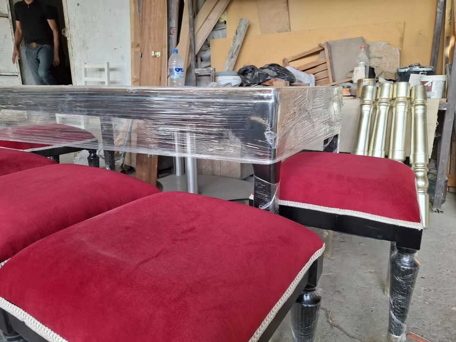 Продам стол со стульями из Чинара