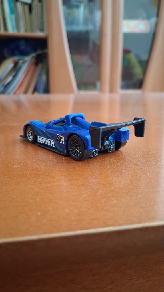 Hot wheels: Ferrari