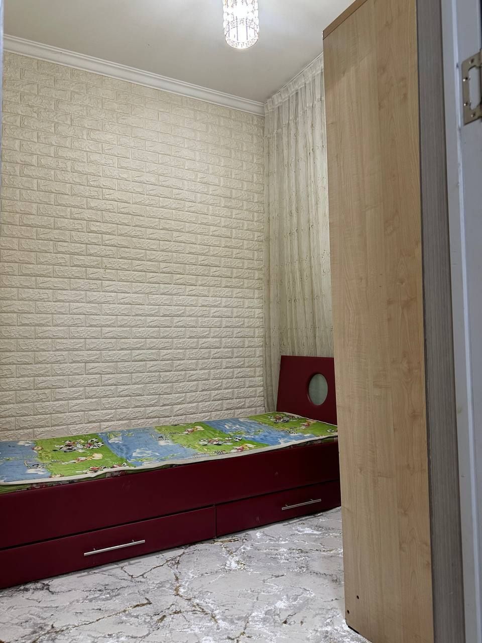 Arenda kvartira Yunusobod 12 kvartl 3 xona