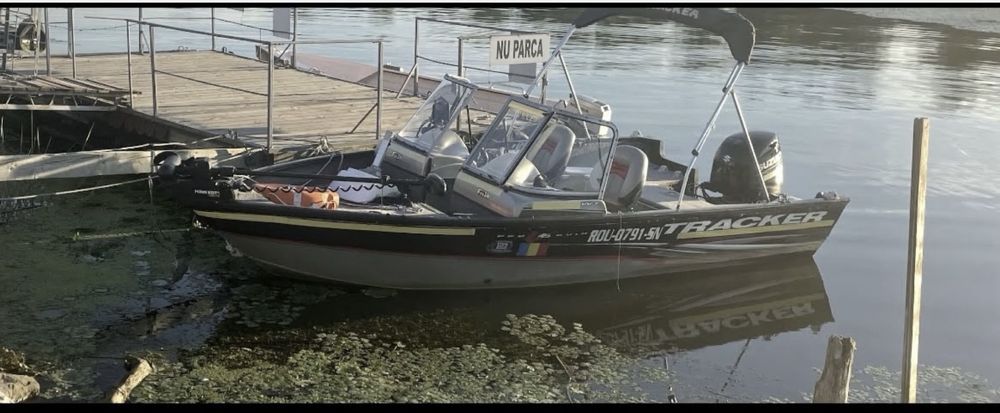 Tracker Pro Guide V-16WT/Suzuki 90/Peridoc 1100