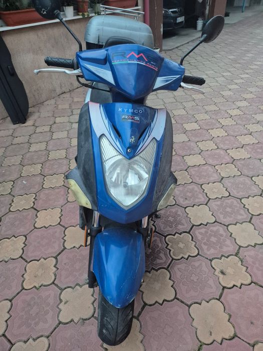 Vând scuter kymco 80cc
