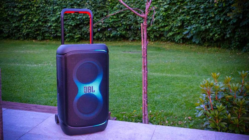 ПРОМО Нова 2г Гаранция Аудио Система Тонколона JBL PartyBox 520, 400 W