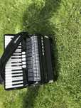 Acordeon Hohner Amica 72 basi