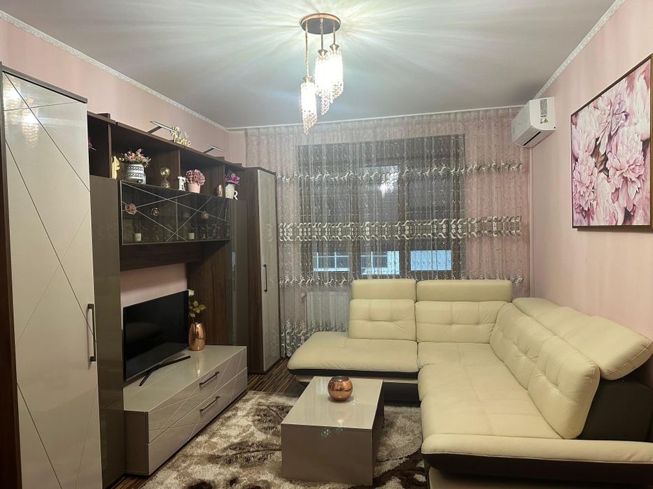 Apartament cu 3 camere si garaj, mobilat utilat,utracentral