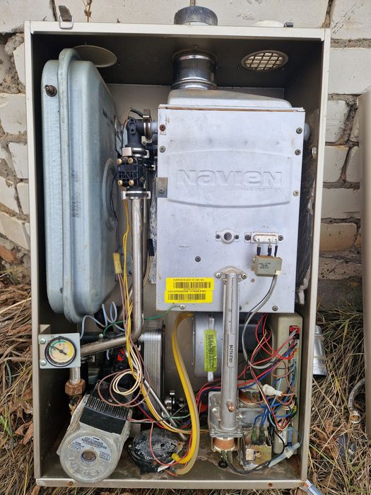 Котел навьен (Navien) на запчасти