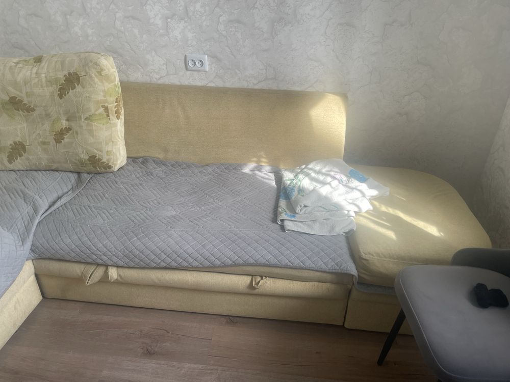 Продам диван в отличном состоянии