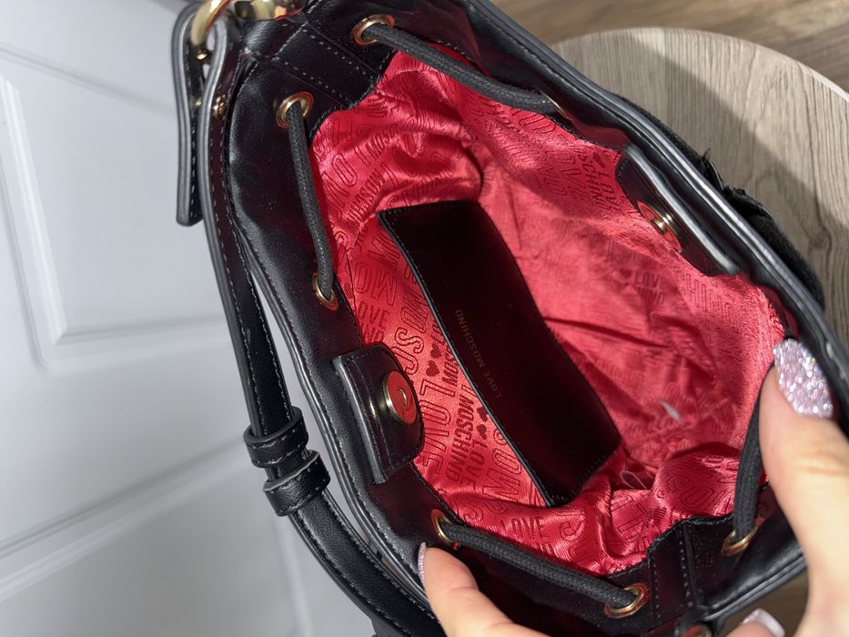 Чанта LOVE MOSCHINO много добро състояние черна