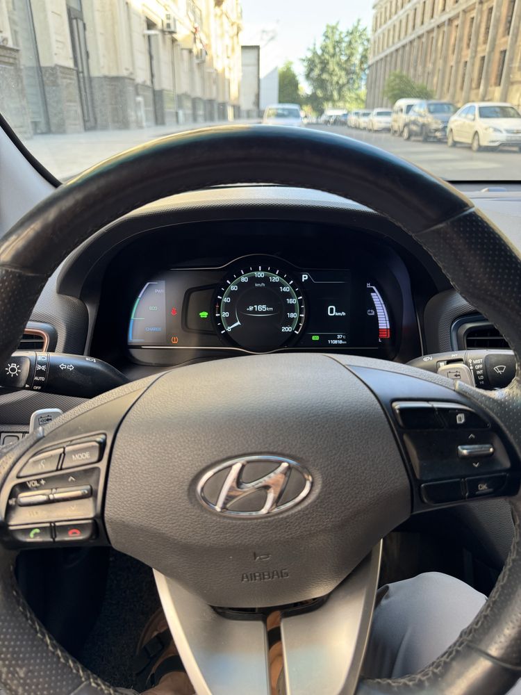 Hyundai ionic electric