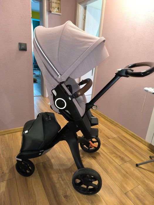Бебешка количка stokke