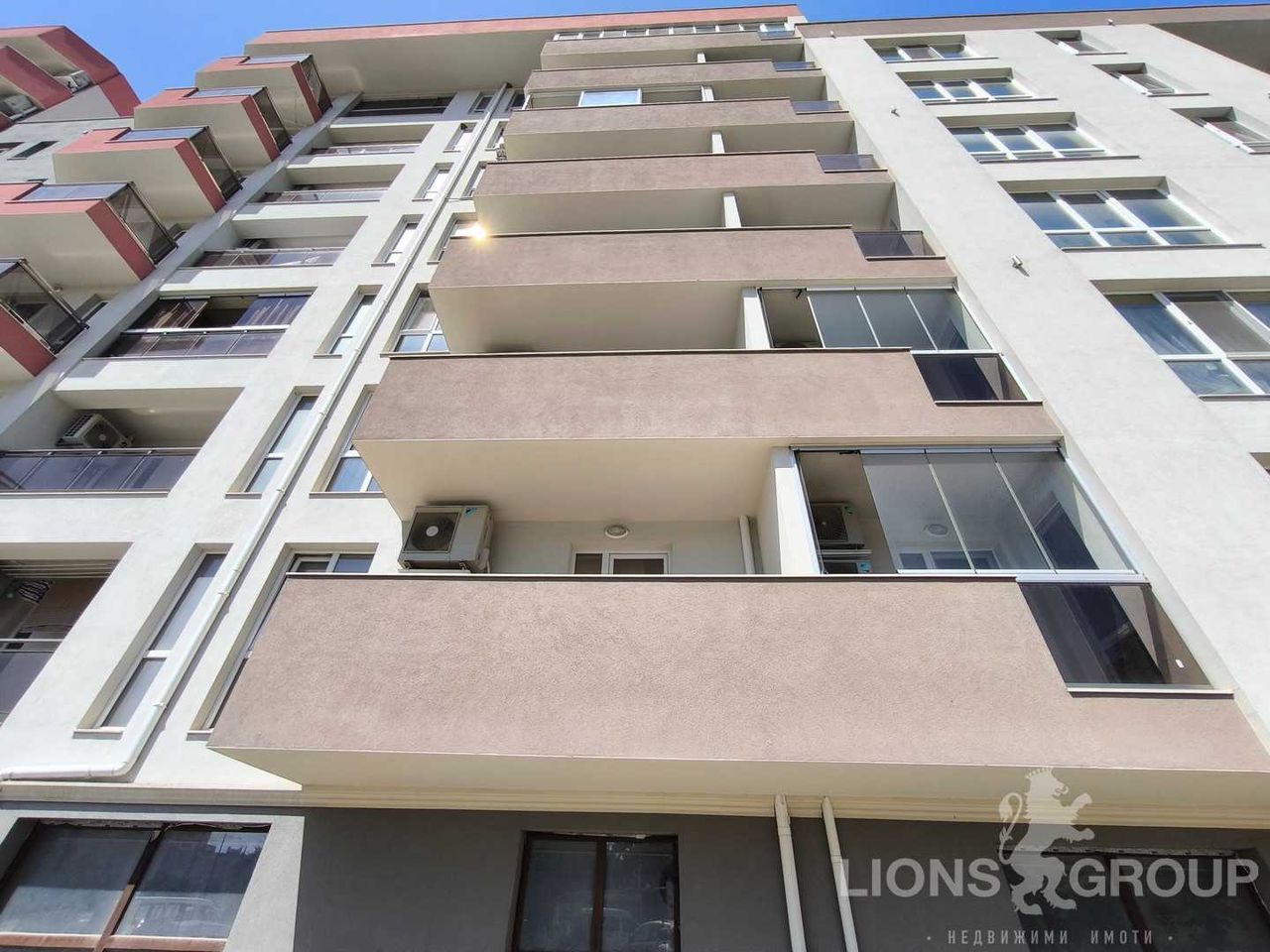 Продава се Тристаен апартамент в Варна, Владислав Варненчик - 92 кв.м за 1400 €/кв.м - Снимка #18