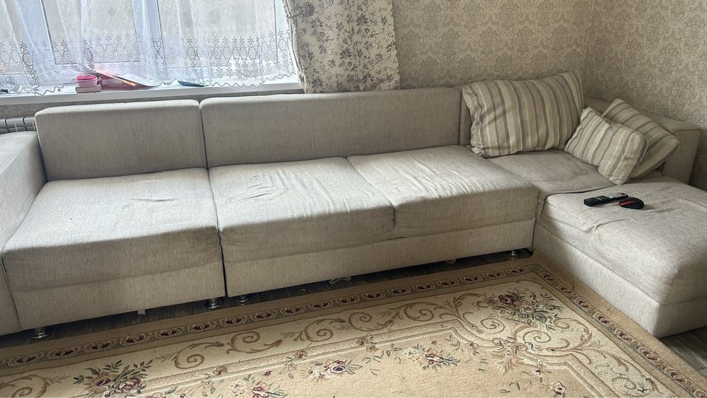 Продам диван 4 м
