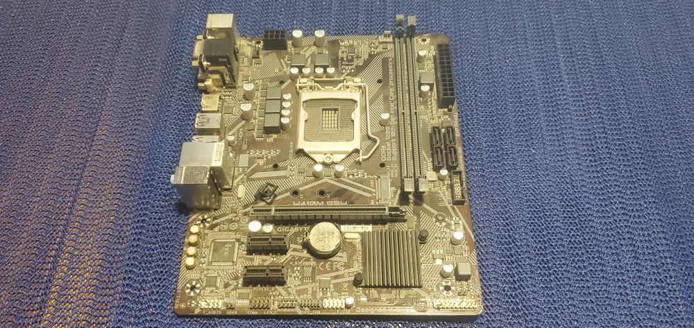 Placă de bază Gigabyte H410M S2H