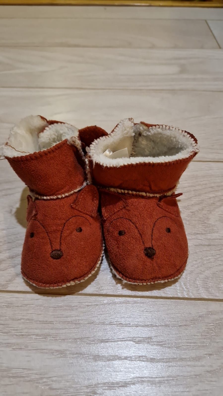 Ugg bebe măsură 18-19  15-38lei