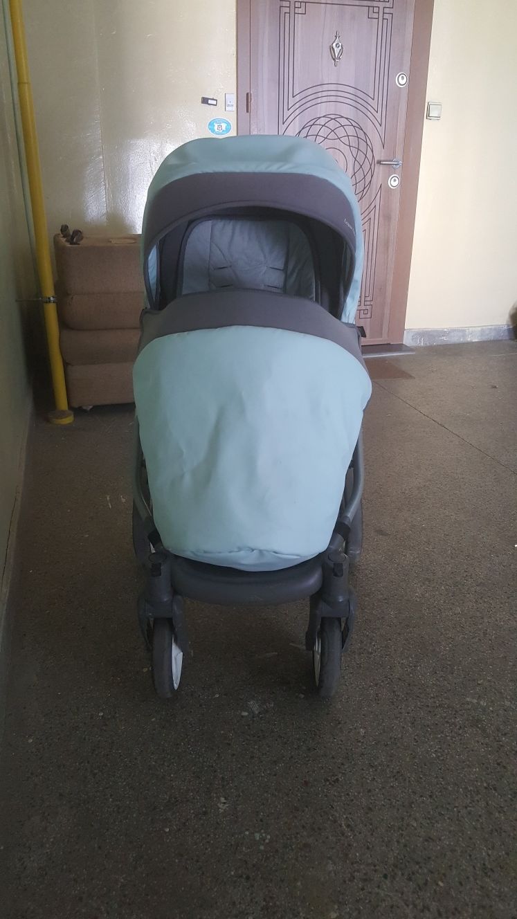 Детска количка две в едно