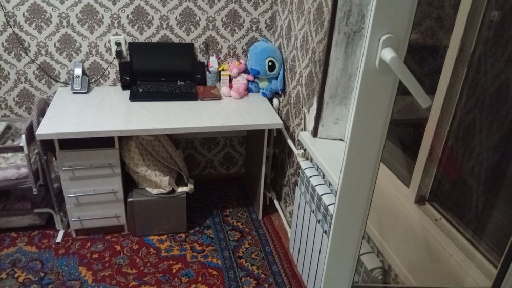 Продается письменный стол