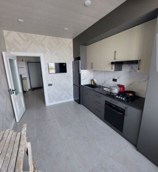 Чилонзор 16- квартал Гафур Гулом парк метро Стадион якнида квартира