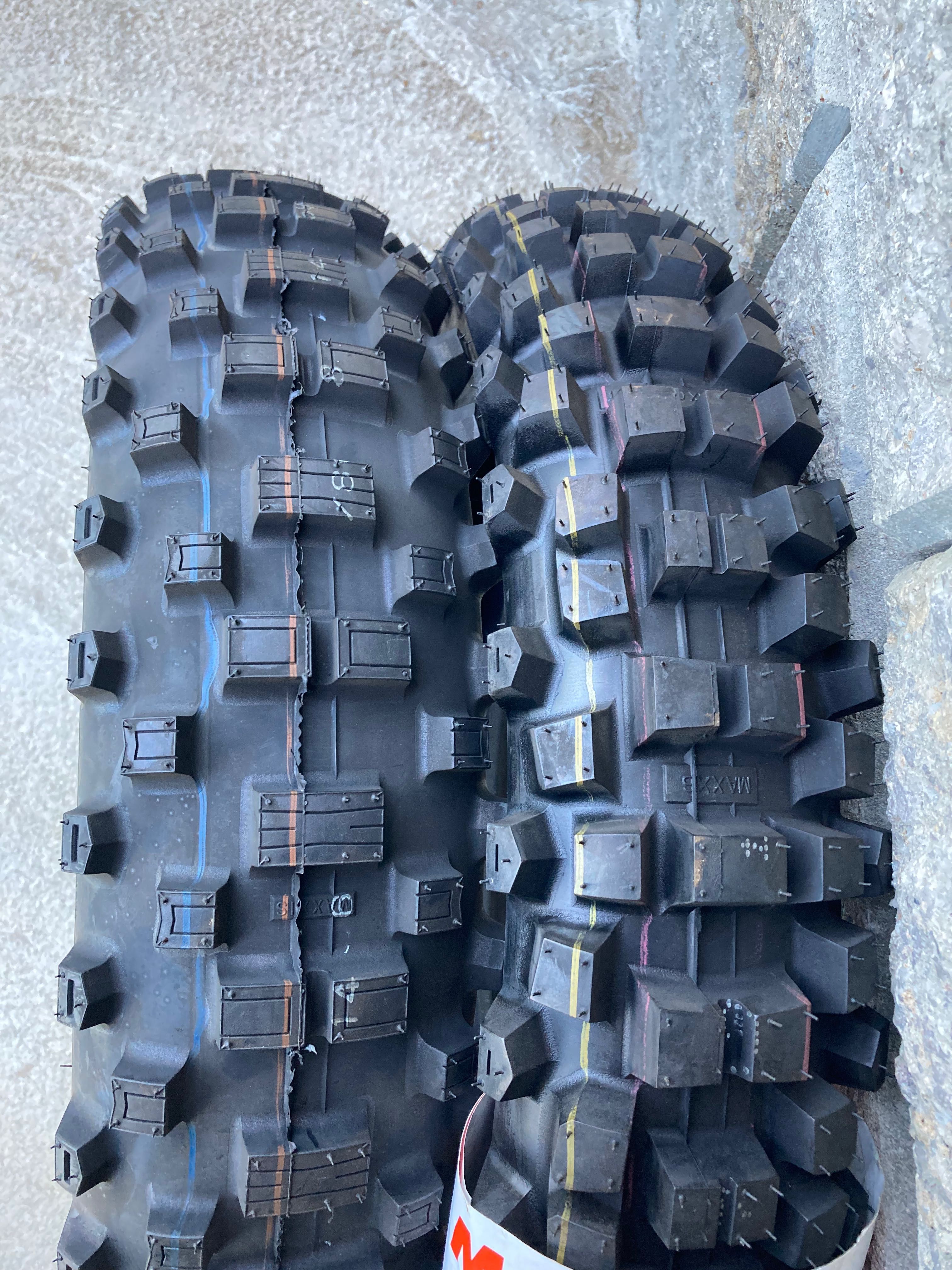 Кросови задни гуми Maxxis