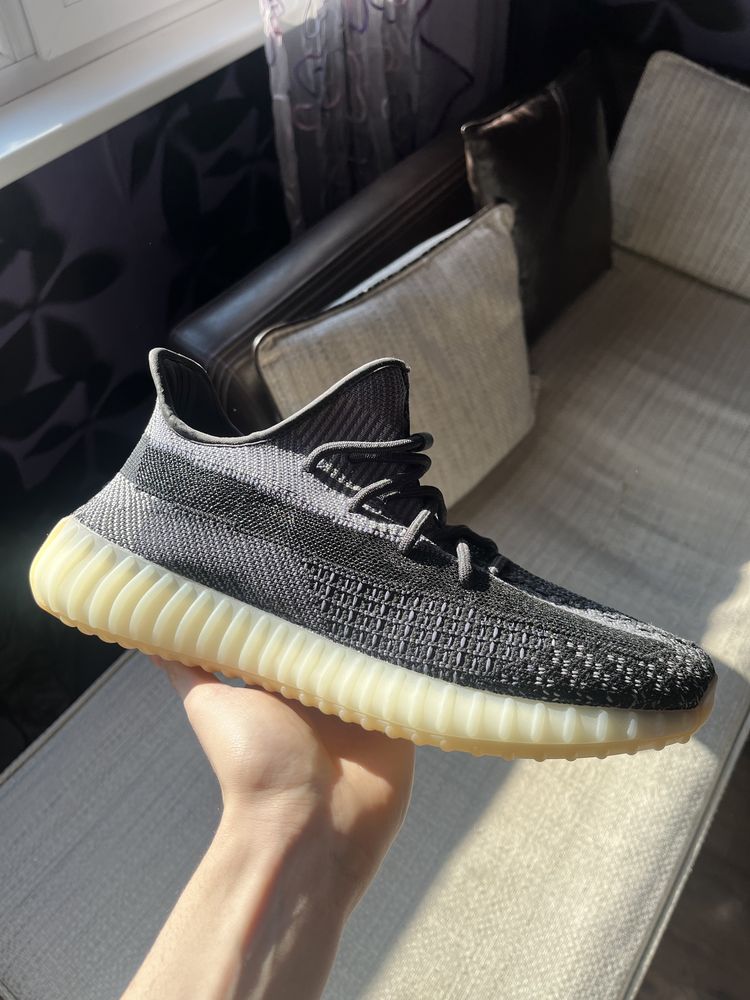 Adidas Yeezy Boost 350 V2 Low Carbon