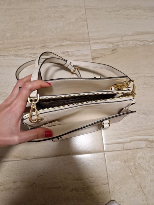 Нова чанта Michael Kors нова цена