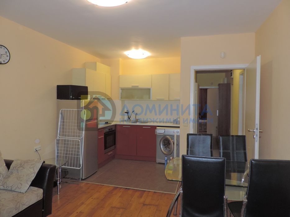 Обзаведен тристаен, първа линия плаж, гр. Китен