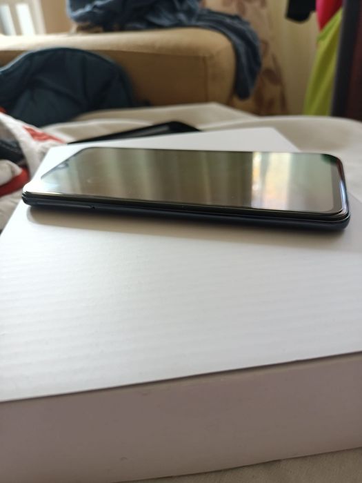 Samsung Galaxy  A40 , aspect  9,5/10,performanta 100%