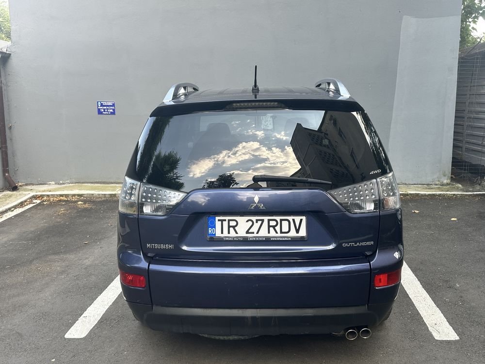 Mitsubishi outlander