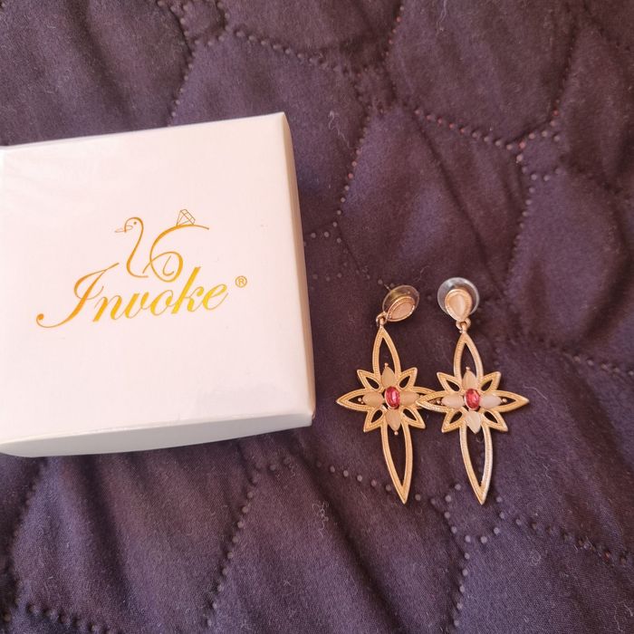 Обеци с розово позлатяване