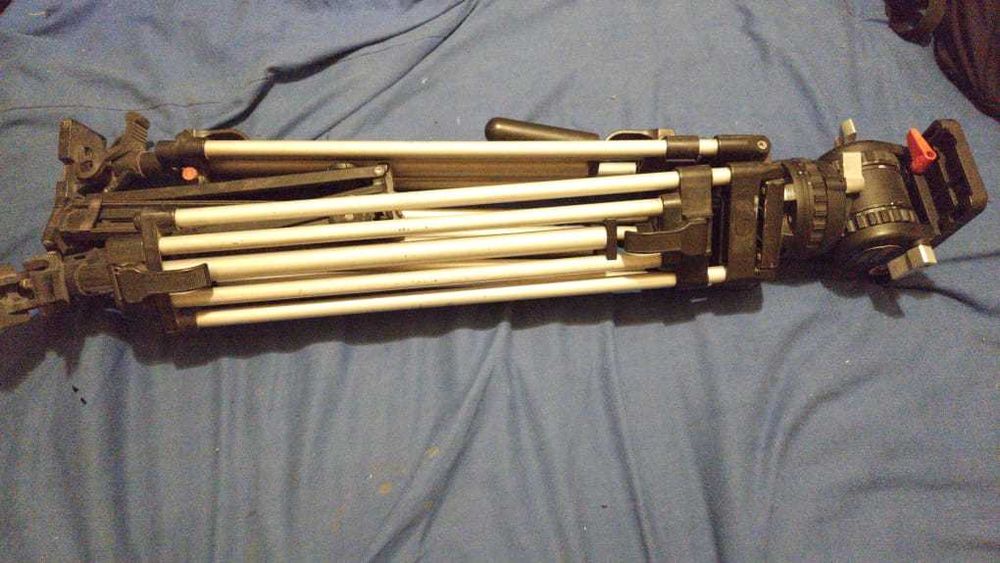 Trepied video profesional