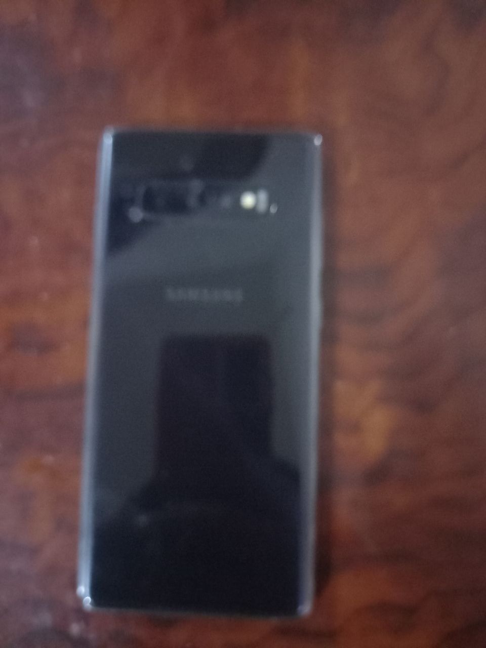 Samsung s10+edyal holatda