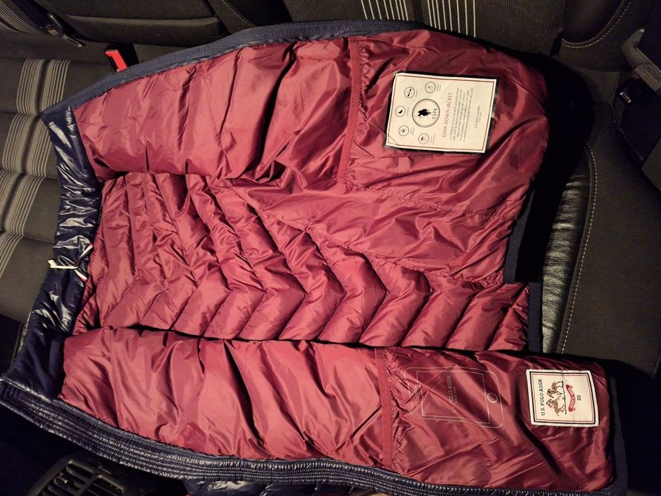 Vând geaca U.S Polo Assn