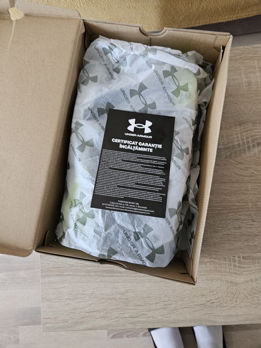 Under Armour Tribase Reign 6