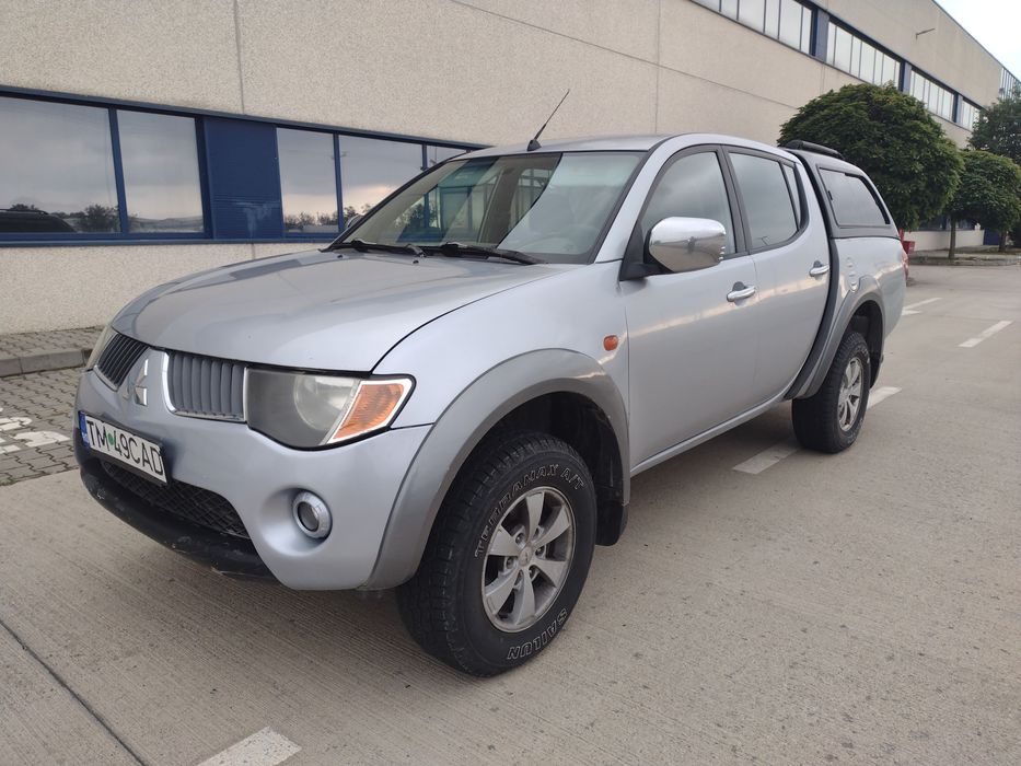 Vând Mitsubishi L200
