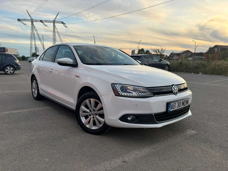 VW Jetta cu Garantie si Foarte Intretinuta Automata