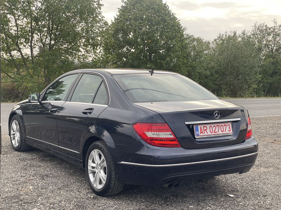 Mercedes-Benz C 220