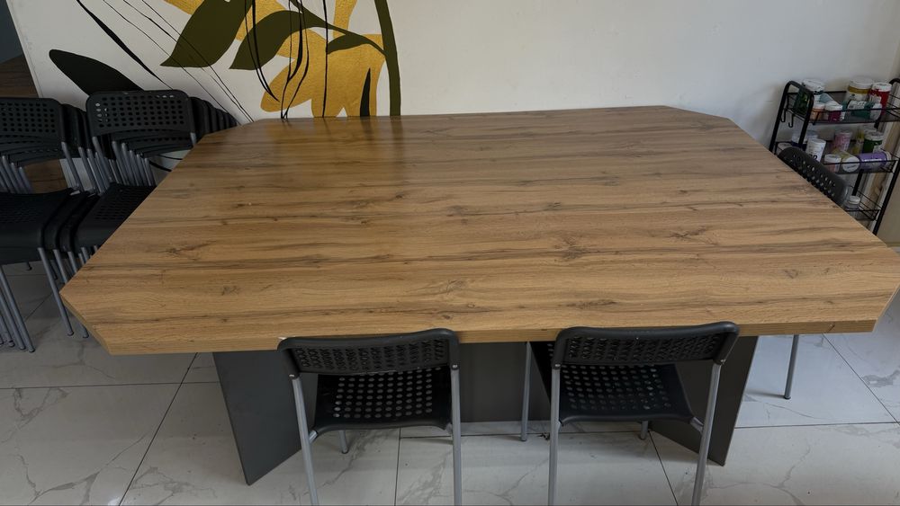 Продам 2 шт стола для офиса/переговоной зоны/конференц залов