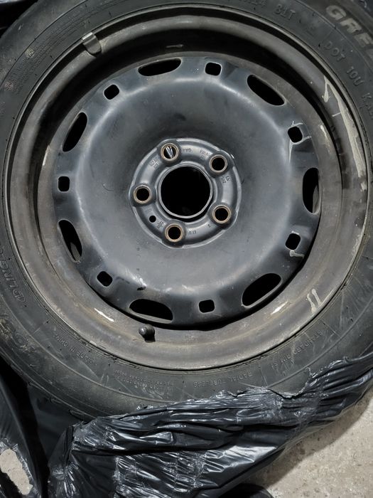 Vand jante polo sau fabia pe 14