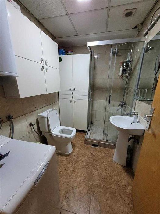 Дава се под наем Двустаен апартамент в София, Гоце Делчев - 65 кв.м за 408 € - Снимка #2