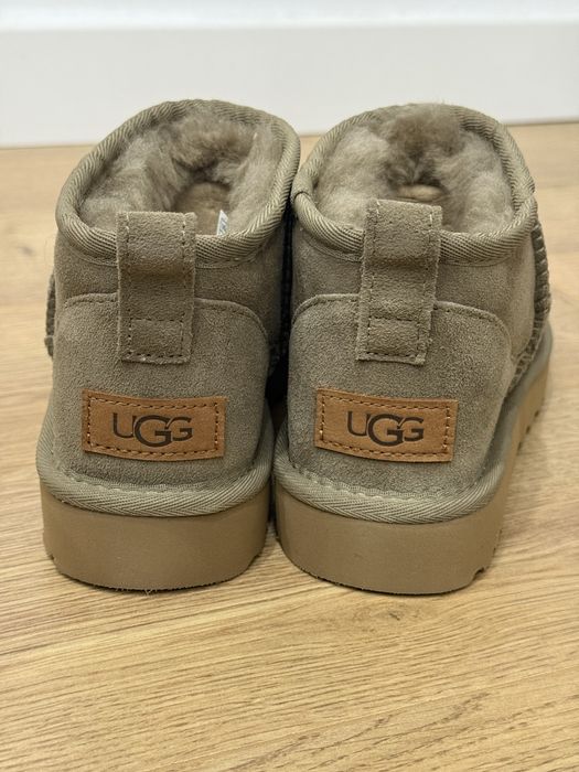 Ghete UGG ultra mini