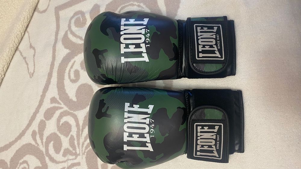 Боксови ръкавици LEONE 14 OZ