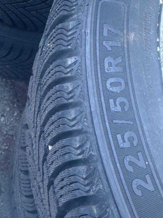 Jante R17 originale Audi A4 B9 Anvelope iarna Cod 8w0601025p et 42