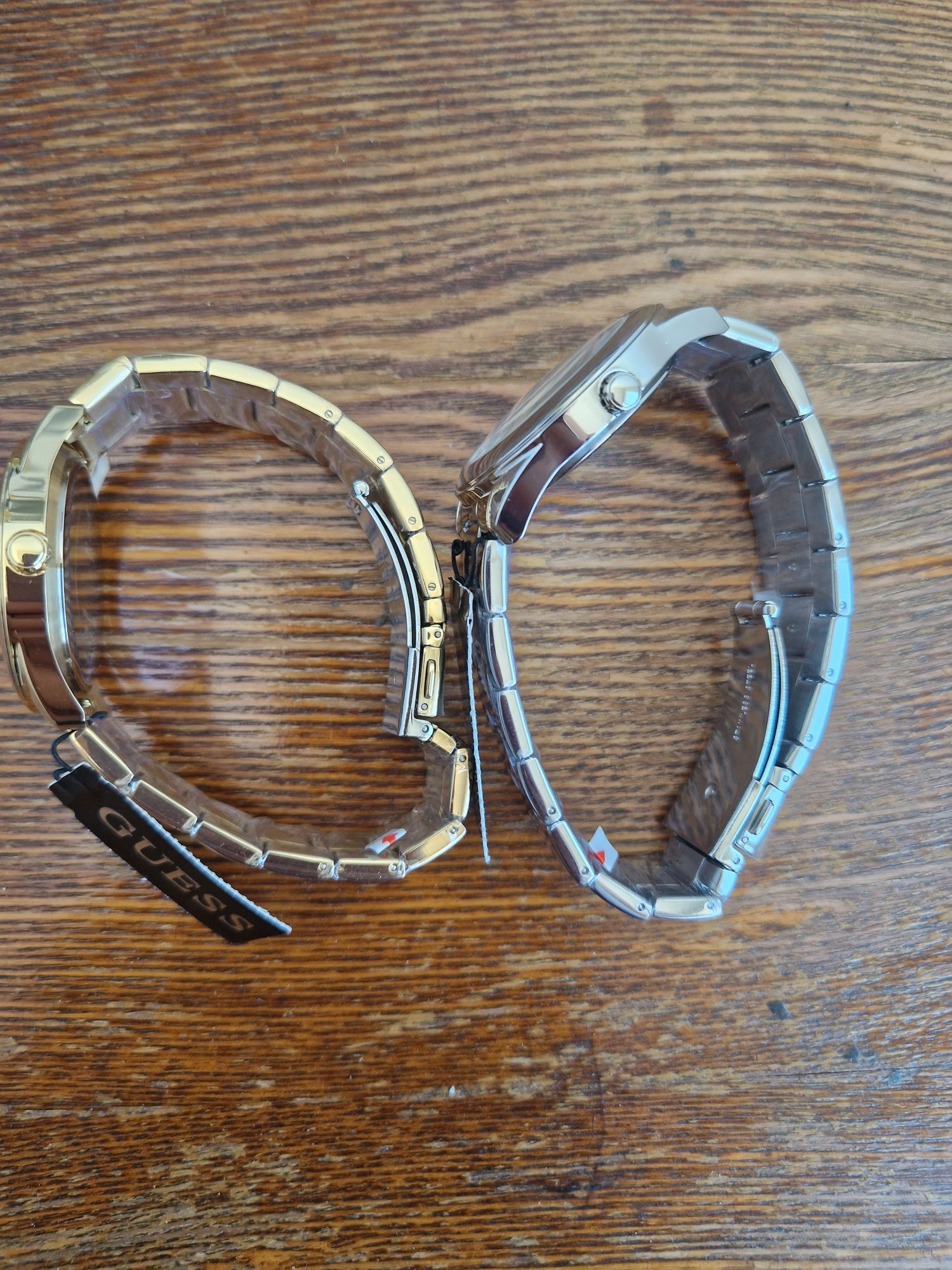 Дамски часовници Guess