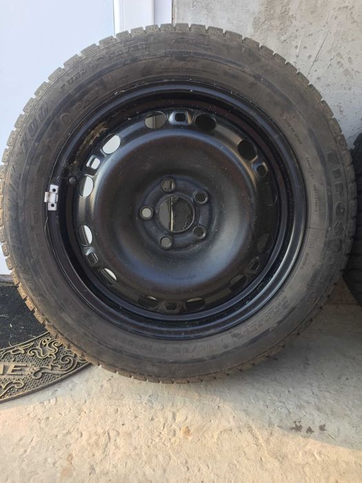 Cauciucuri Iarna 185/60 R15