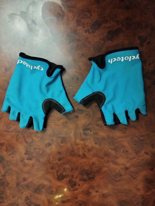 Продам велосипедные перчатки.