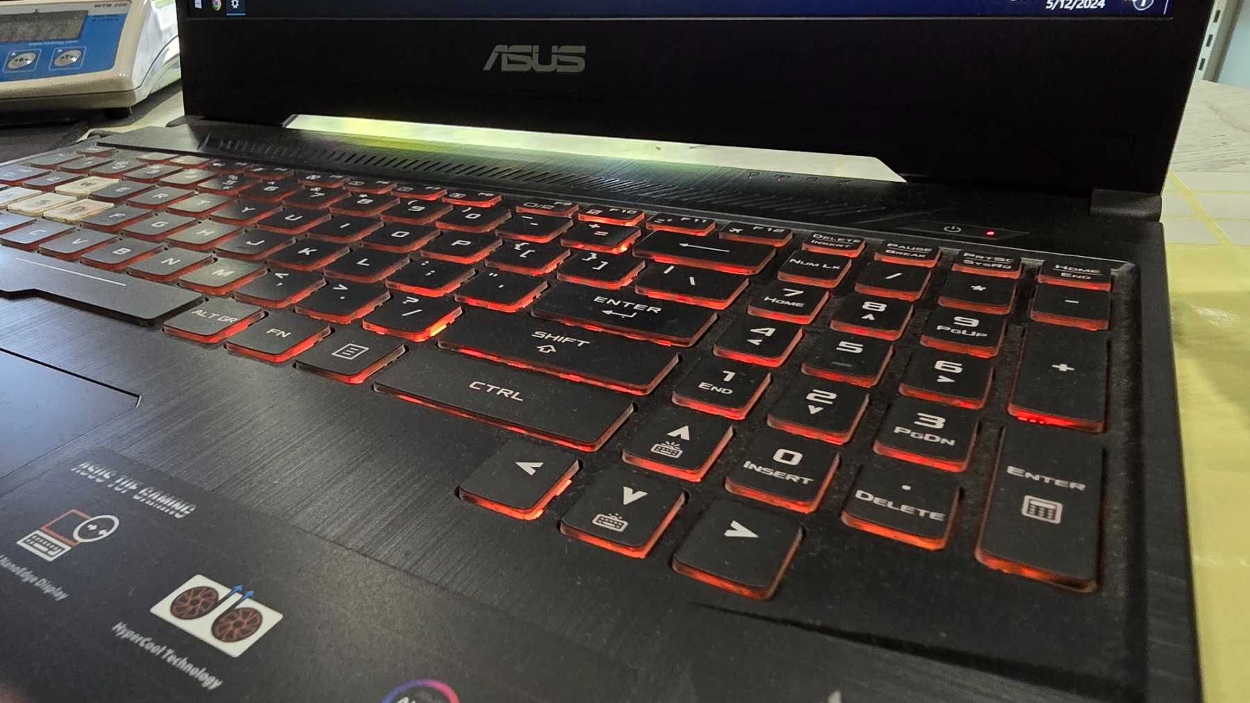 Геймарски лаптоп ASUS TUF Gaming AMD Ryzen 5 3550H