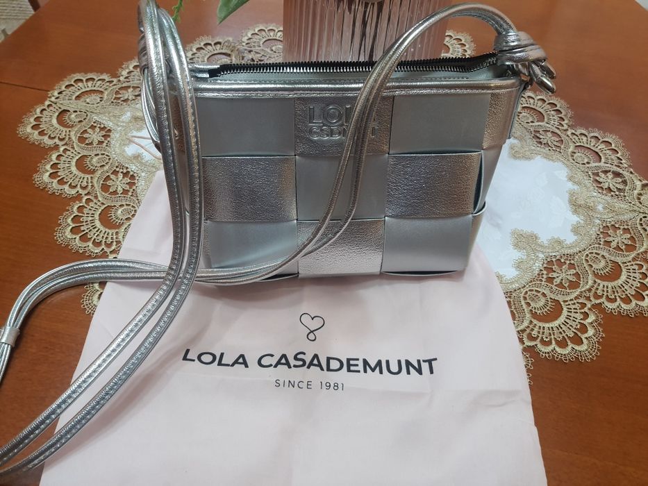 Дамска чанта на Lola Casademunt