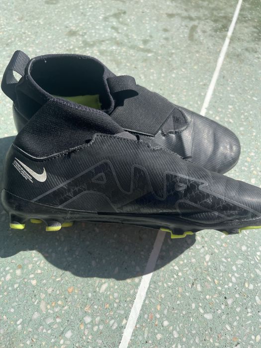 Nike mercurial air zoom черни бутонки с зелени бутони