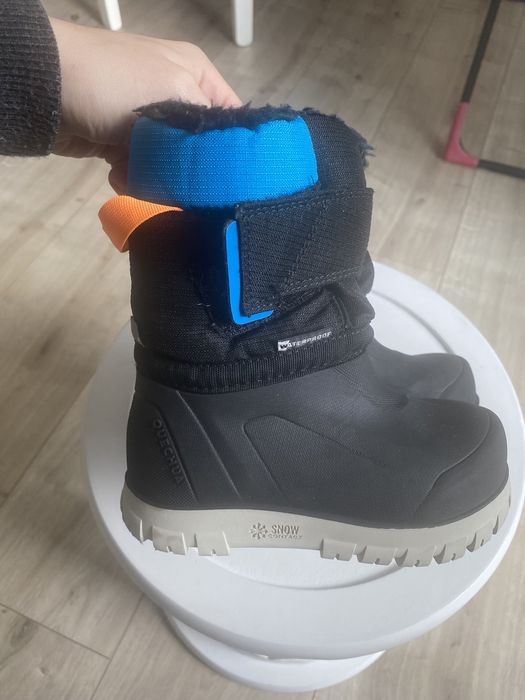 Cizme Decathlon, marimea 24