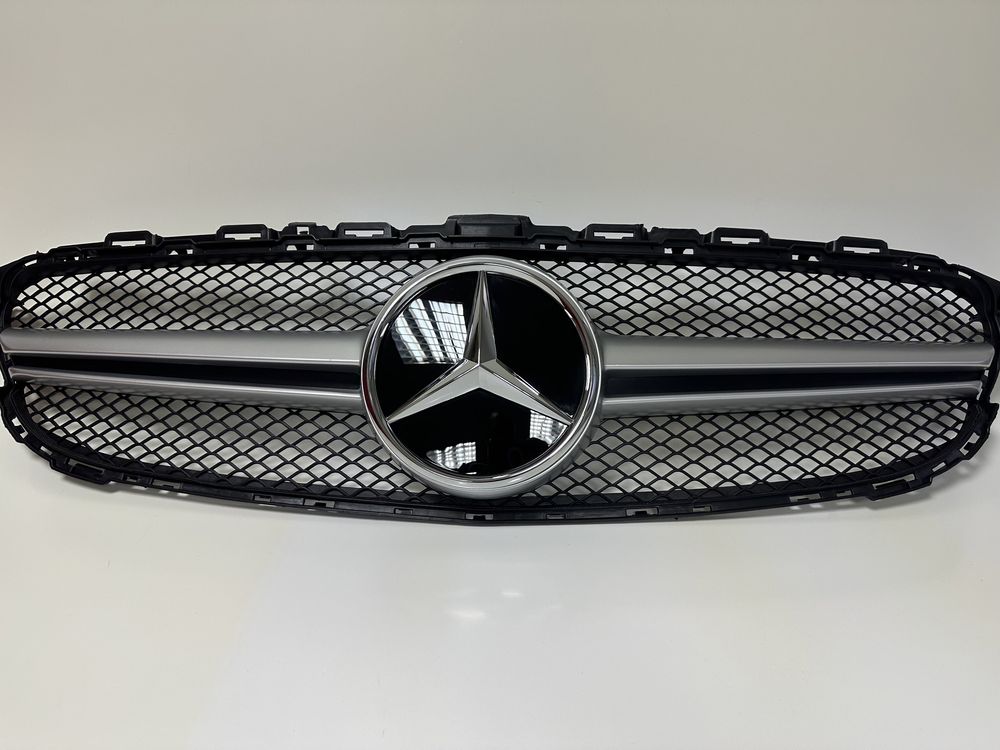 Решетка за Mercedes C Class W205 AMG