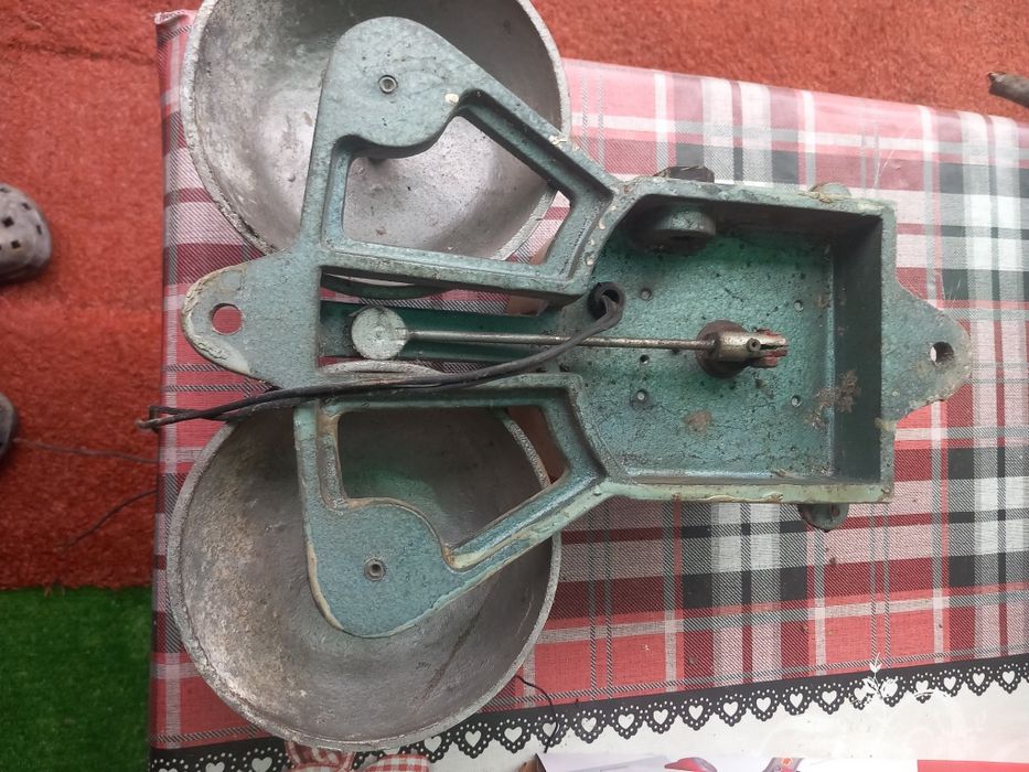 Sonerie tip macara si scoli