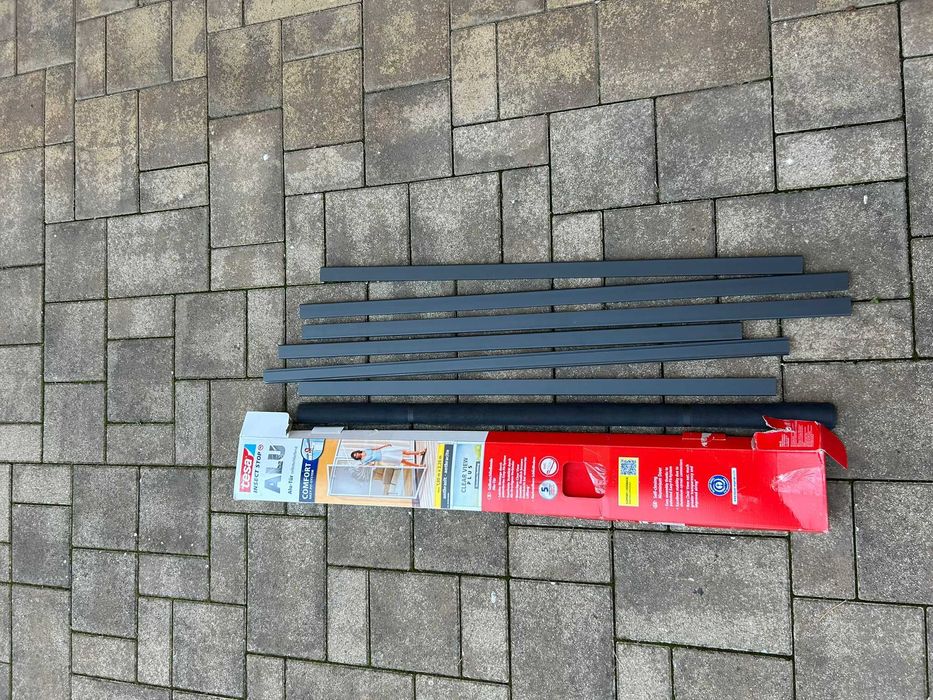 Plasă anti-insecte pentru ușă tesa Insect Stop FALT, cadru pliabil